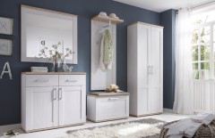 Romantik von BEGA Consult - Garderobe aus Sibiu-Lärche/ Sanremo