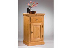 Isabella von Gradel - Garderobenpaneel Fichte antik lackiert