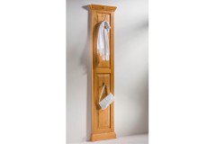 Isabella von Gradel - Garderobenpaneel Fichte antik lackiert