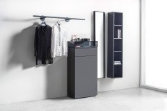 Kaya von Sudbrock - Garderobe in Cosmos-schwarz/ Eiche milk